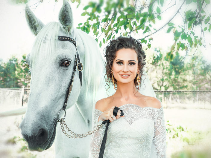 Unique wedding with the white horse!!!